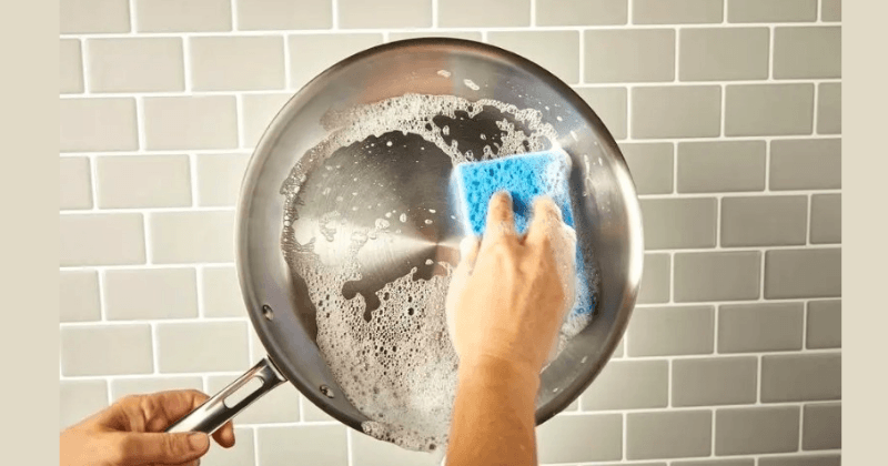 Cách tôi chảo inox chống dính "bất tử" cực đơn giản tại nhà 6 Cách vệ sinh và bảo quản chảo inox