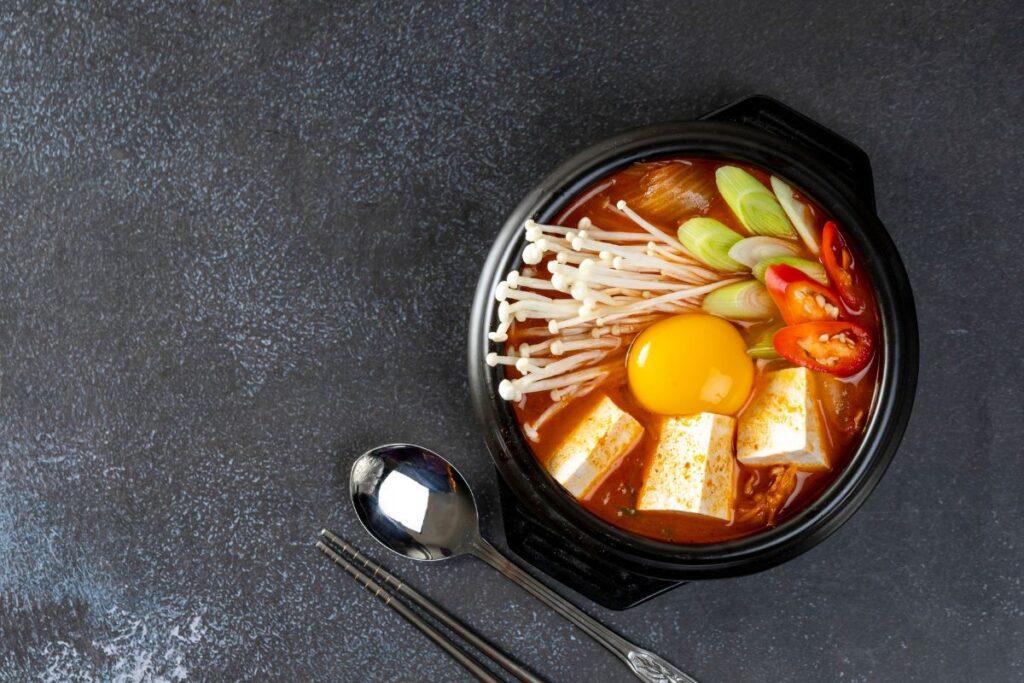 Đậu Hũ Non: Cách Làm Tại Nhà & 15 Món Ngon Bổ Dưỡng 9 Canh kim chi đậu phụ non