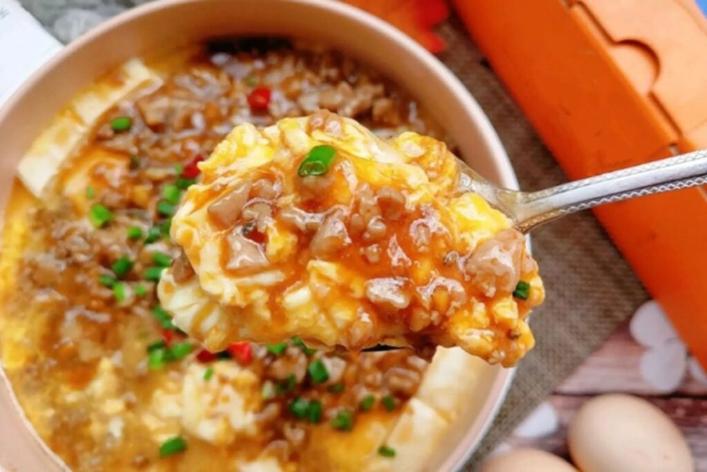 Đậu Hũ Non: Cách Làm Tại Nhà & 15 Món Ngon Bổ Dưỡng 5 Đậu phụ non hấp trứng