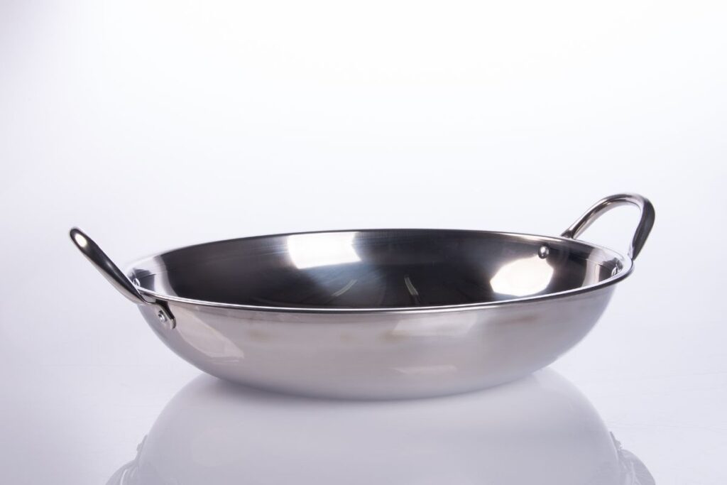 Chảo inox 304 có tốt không? Top hãng tốt & cách tôi chảo chuẩn 8 Chảo inox 304 công nghiệp